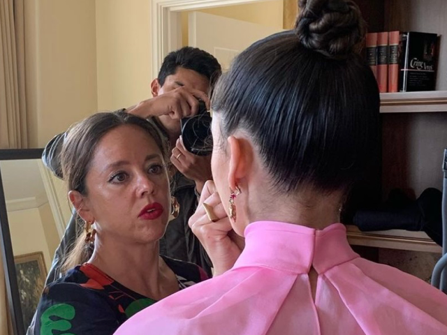 get-the-look-with-valeria-ferreira-strong-modern-princess cover image