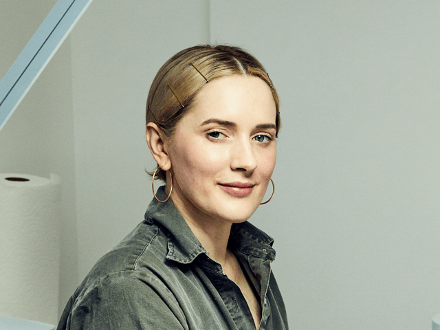 q-and-a-with-esthetician-and-acne-specialist-sofie-pavitt cover image