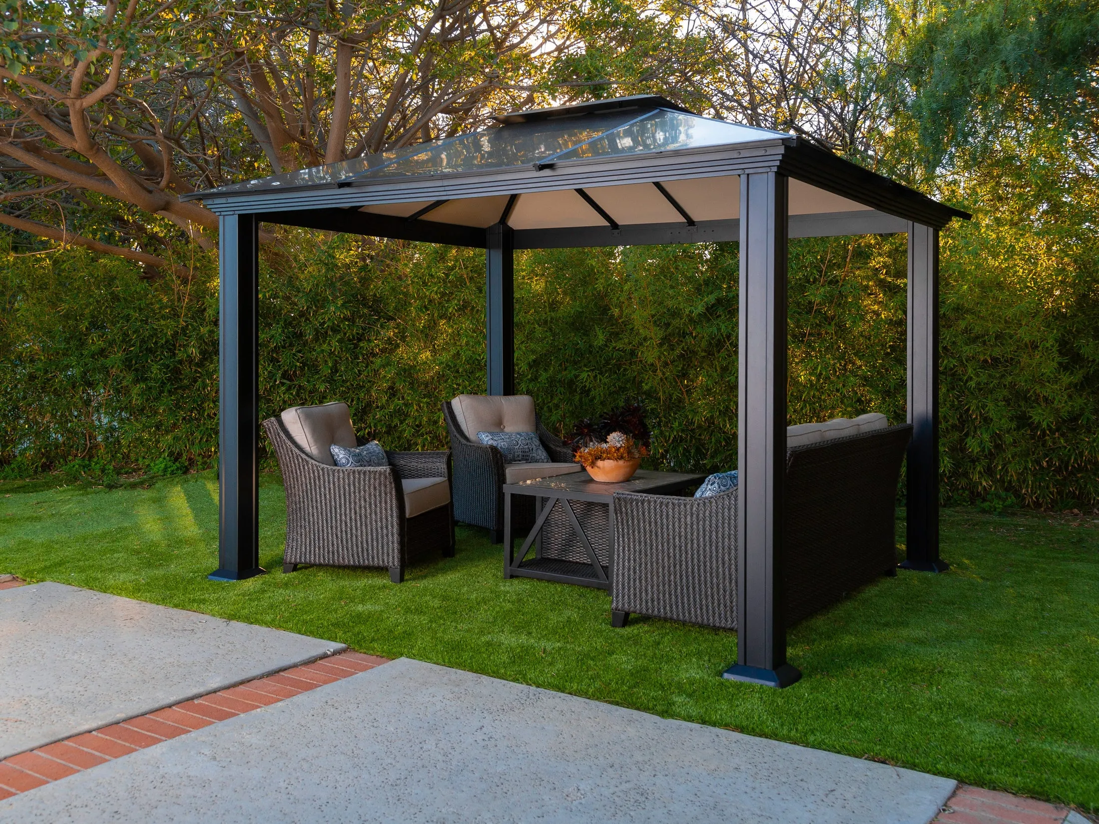 Paragon Santa Monica Gazebo