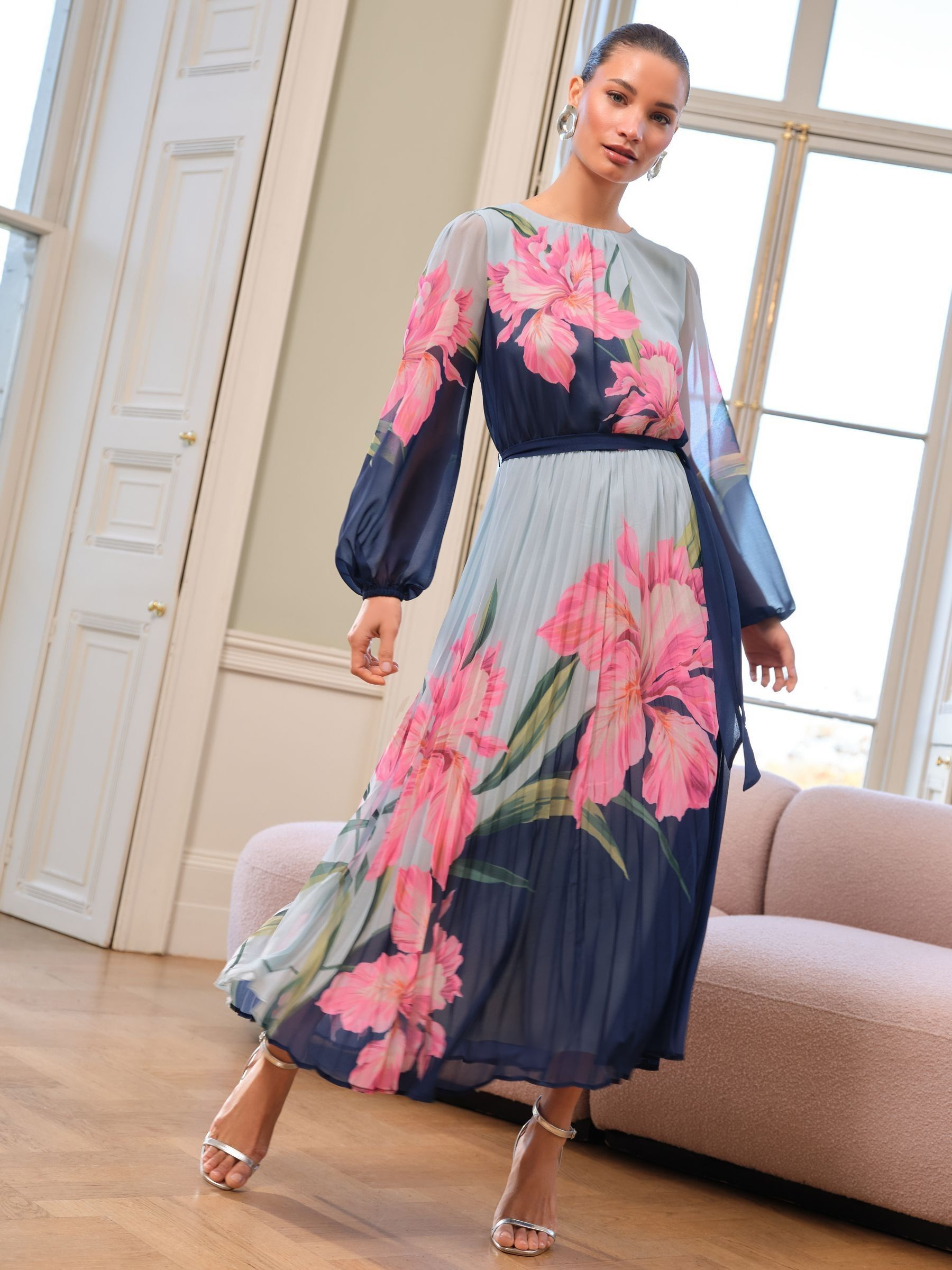 Emerald Green Floral Prettylittlething Floral Pleated Midi Dress Green  Oasis Floral Pleated Belted Midi Dress PrettyLittleThing