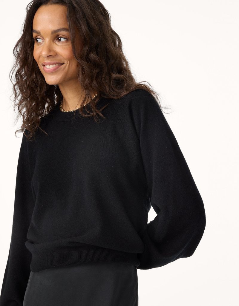 UNSUBSCRIBED | Everyday-Weight Cashmere Raglan Sweater - Black