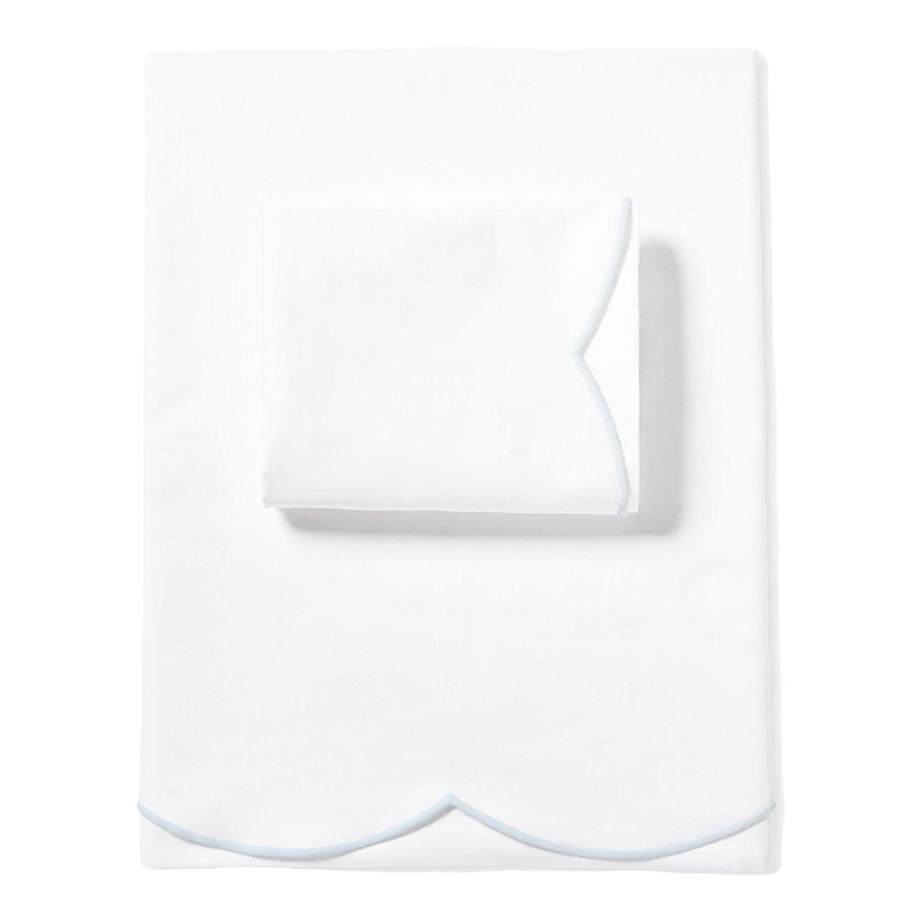 Baywood Quilt and Scallop Bedding Set