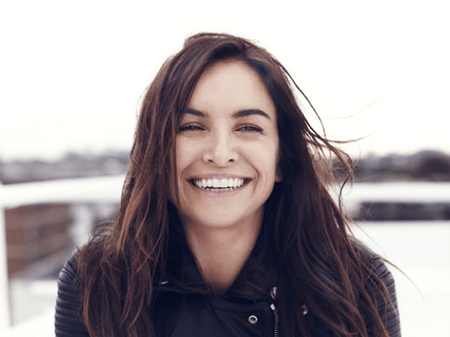 q-and-a-with-celebrity-makeup-artist-wendy-rowe cover image